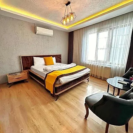 Pera Hotel 4*
