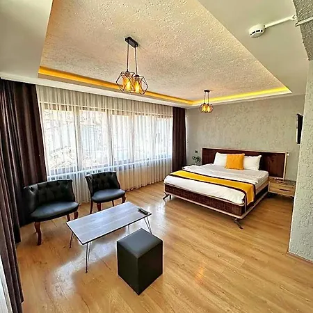 Hotel Pera 4*